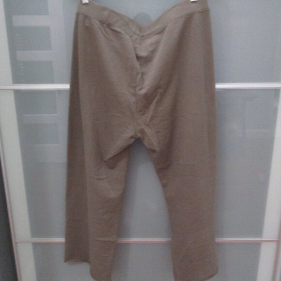 Standard James Perse French Terry Cutoff Raw Edge Sweatpants - Picture 2 of 5